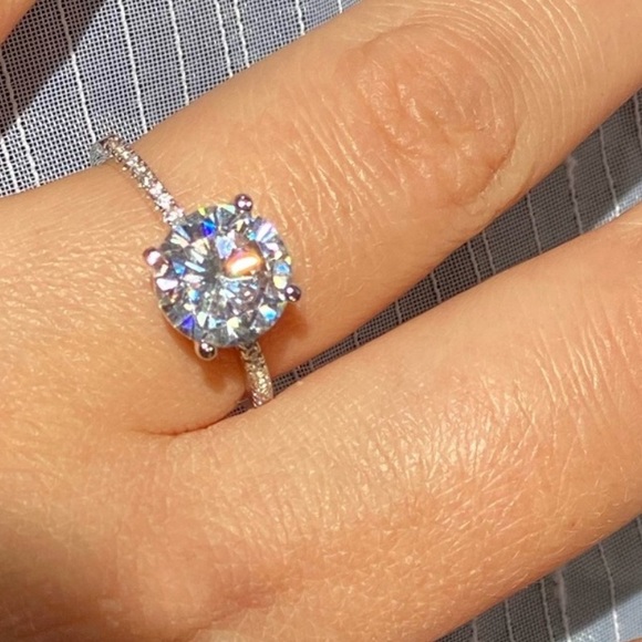 Solitaire 3CT diamond ring - Picture 7 of 11